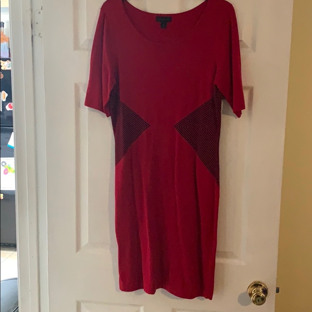 Dress - Picture 2 of 4